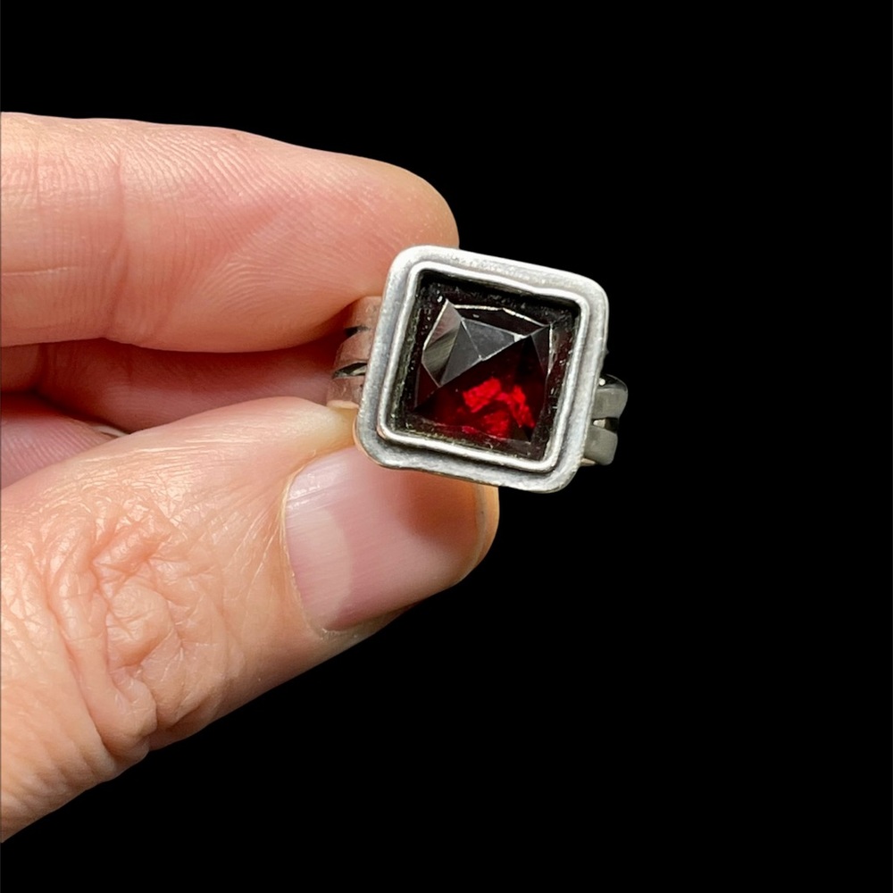 Sundance sterling & garnet ring